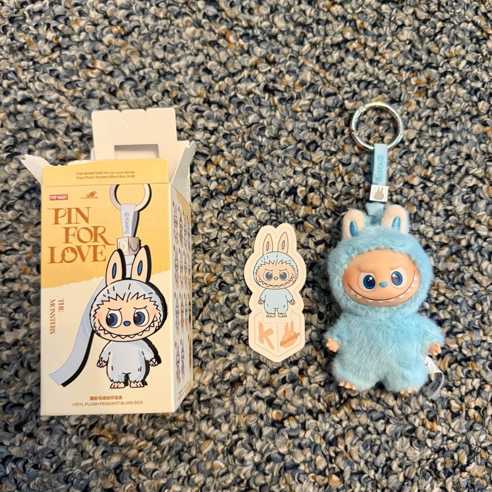 NEW POPMART LABUBU The Monsters Pin For Love K Knowledge